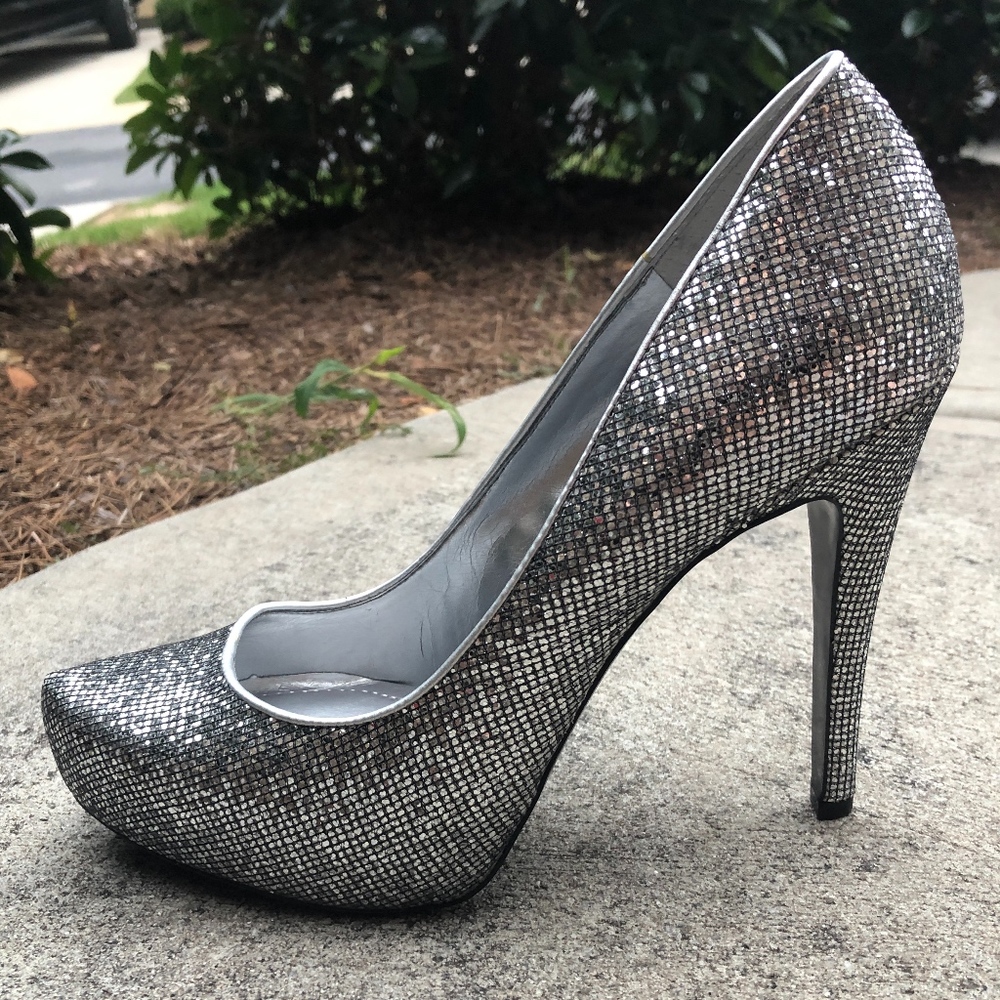 NWOT BCBG Rhinestone Heels